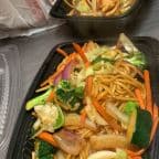 Best Vegetable Lo Mein in Duluth, GA